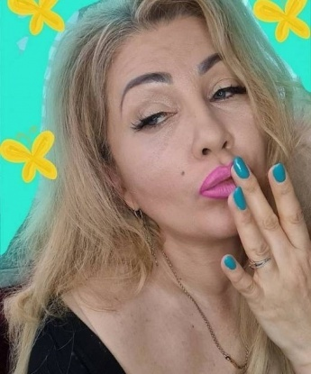 Буду рада порадовать вас своими услугами – у меня есть всё для создания незабываемого опыта. Люблю, когда клиенты получают удовольствие и наслаждаются каждой секундой нашей встречи. Фото в моем портфолио подтверждают мою красоту и страсть. Возможности для воплощения ваших фантазий безграничны – сделаю все, чтобы доставить вам настоящее удовольствие. Буду рада прочитать ваш отзыв после нашей встречи, ведь удовлетворенность клиента – мое главное приоритет! Доверьтесь мне и разрешите себе настоящую наслаждение, ведь я здесь, чтобы сделать ваше время в Москве незабываемым. 🌟 София